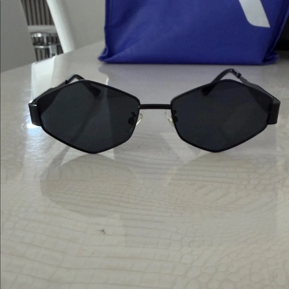 Black Geometric Sunglasses